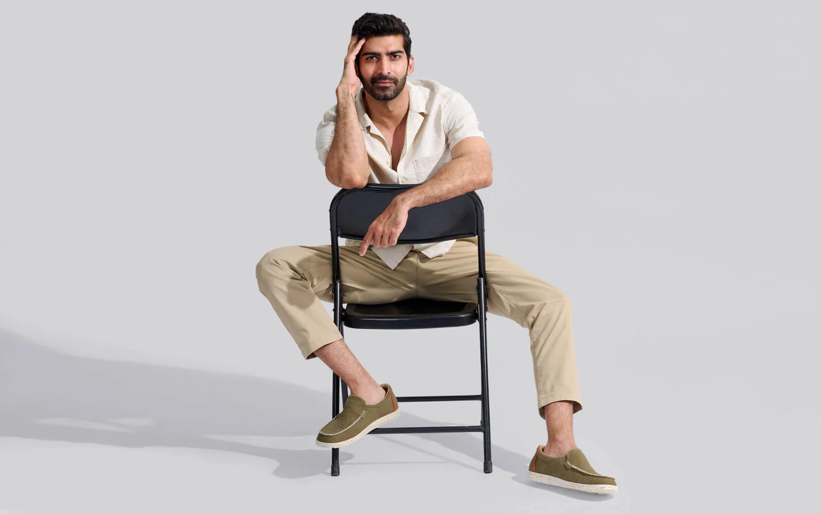 The Wanderers Slip Ons : Olive - Image 10