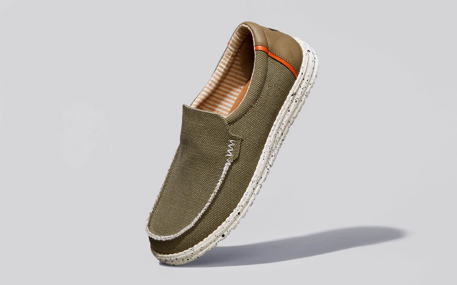 The Wanderers Slip Ons : Olive - Image 2