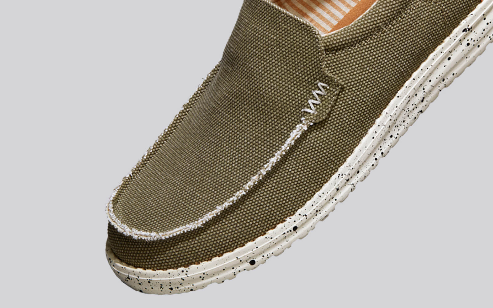 The Wanderers Slip Ons : Olive - Image 8