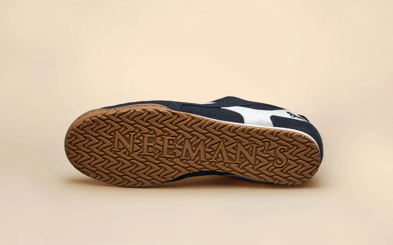 Urban Casuals : Fusion Black - Image 3