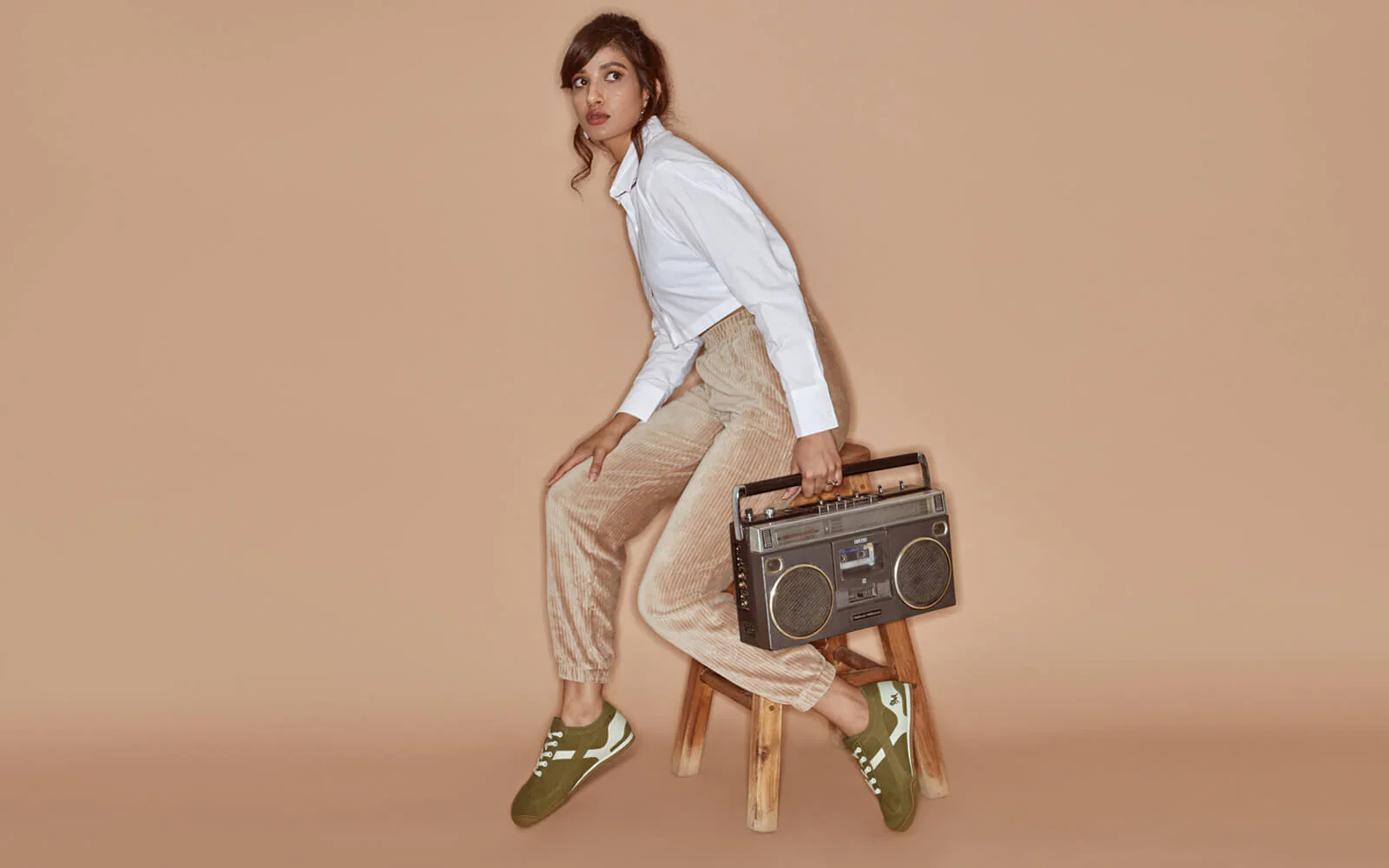 Urban Casuals : Hip Moss - Image 6