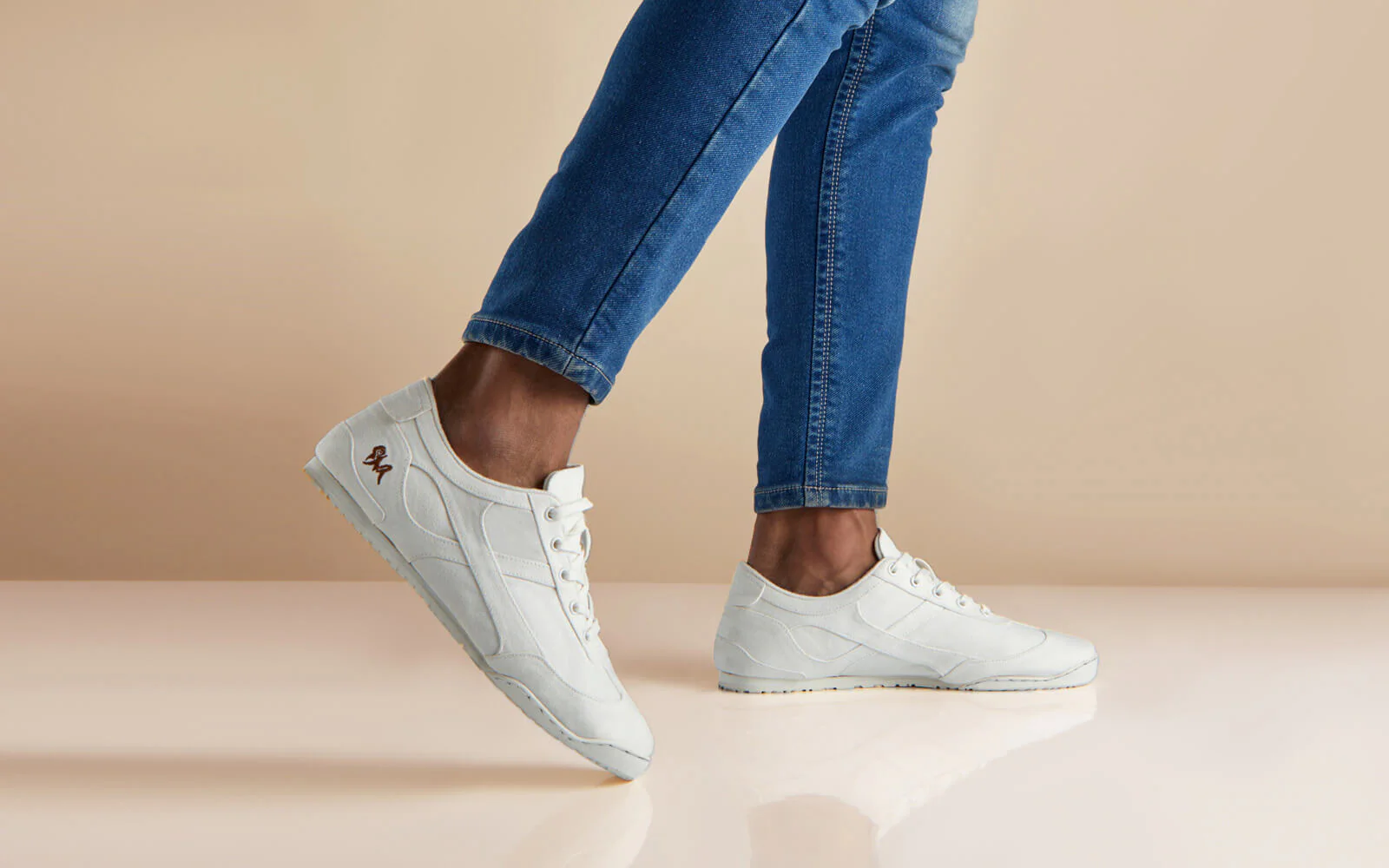 Urban Casuals : Jazz White - Image 6