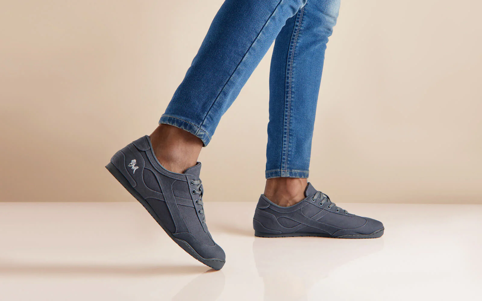 Urban Casuals : Metal Grey - Image 7