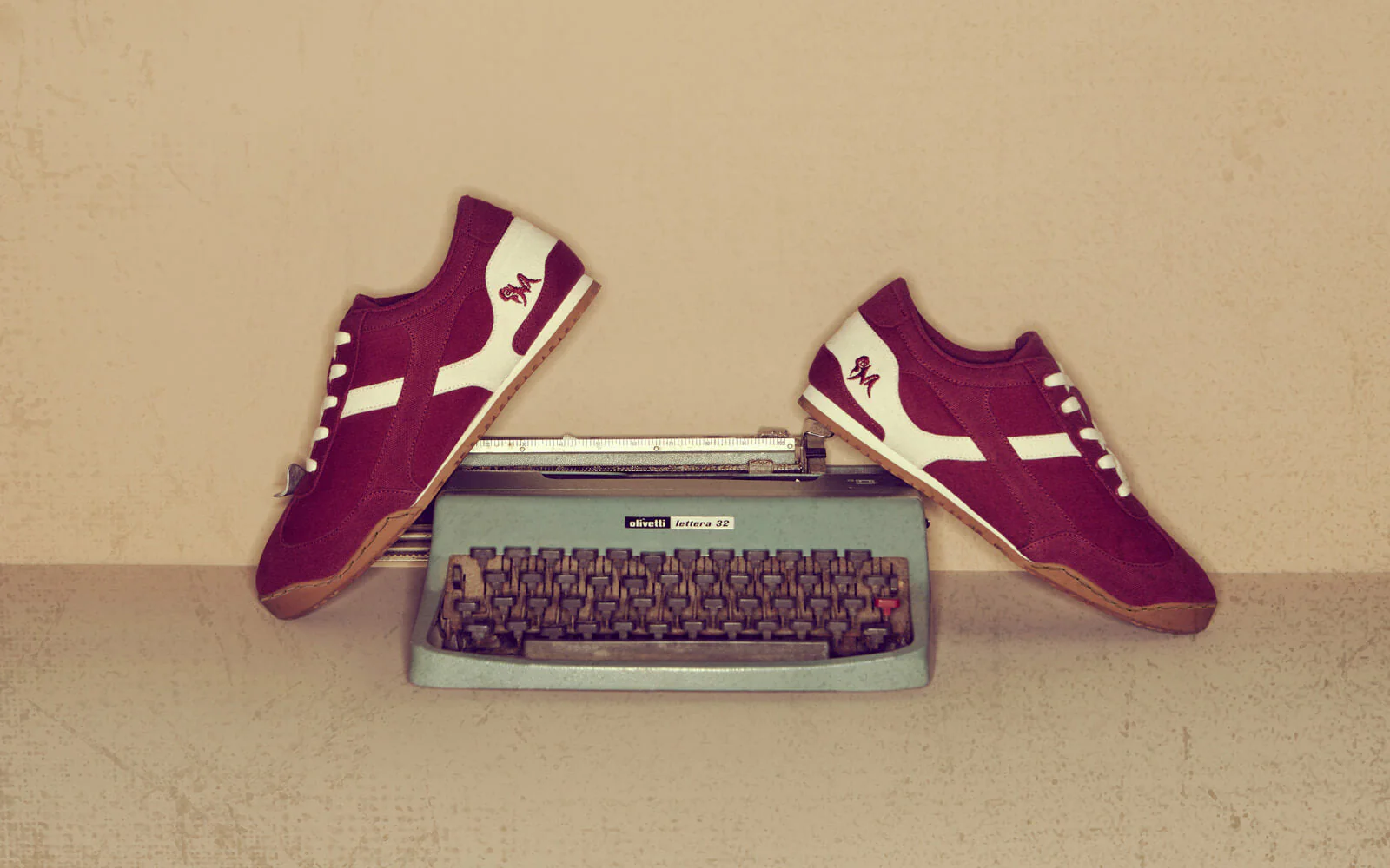 Urban Casuals : Pop Cherry - Image 2