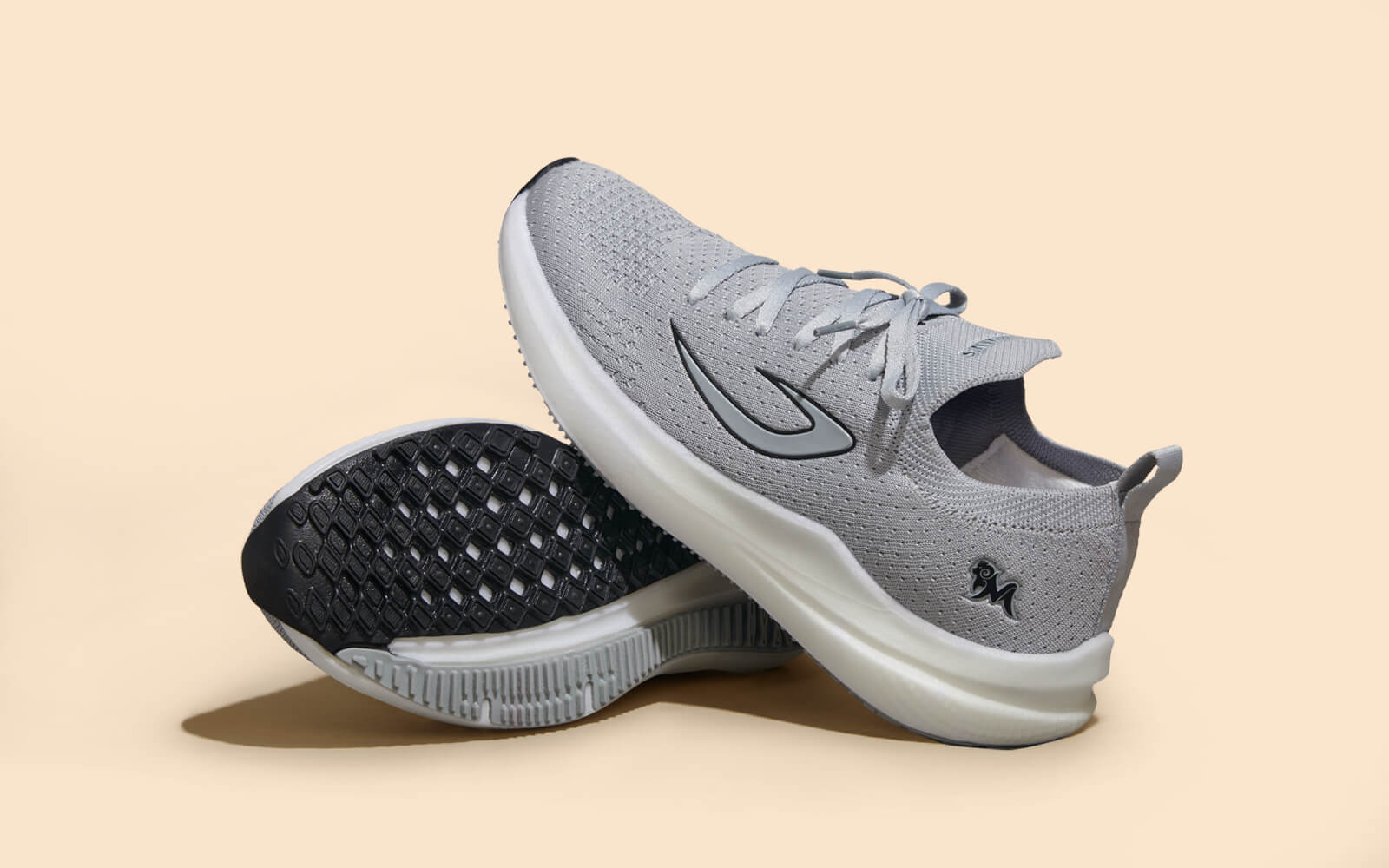 Whoosh Lite Sneakers : Grey - Image 5