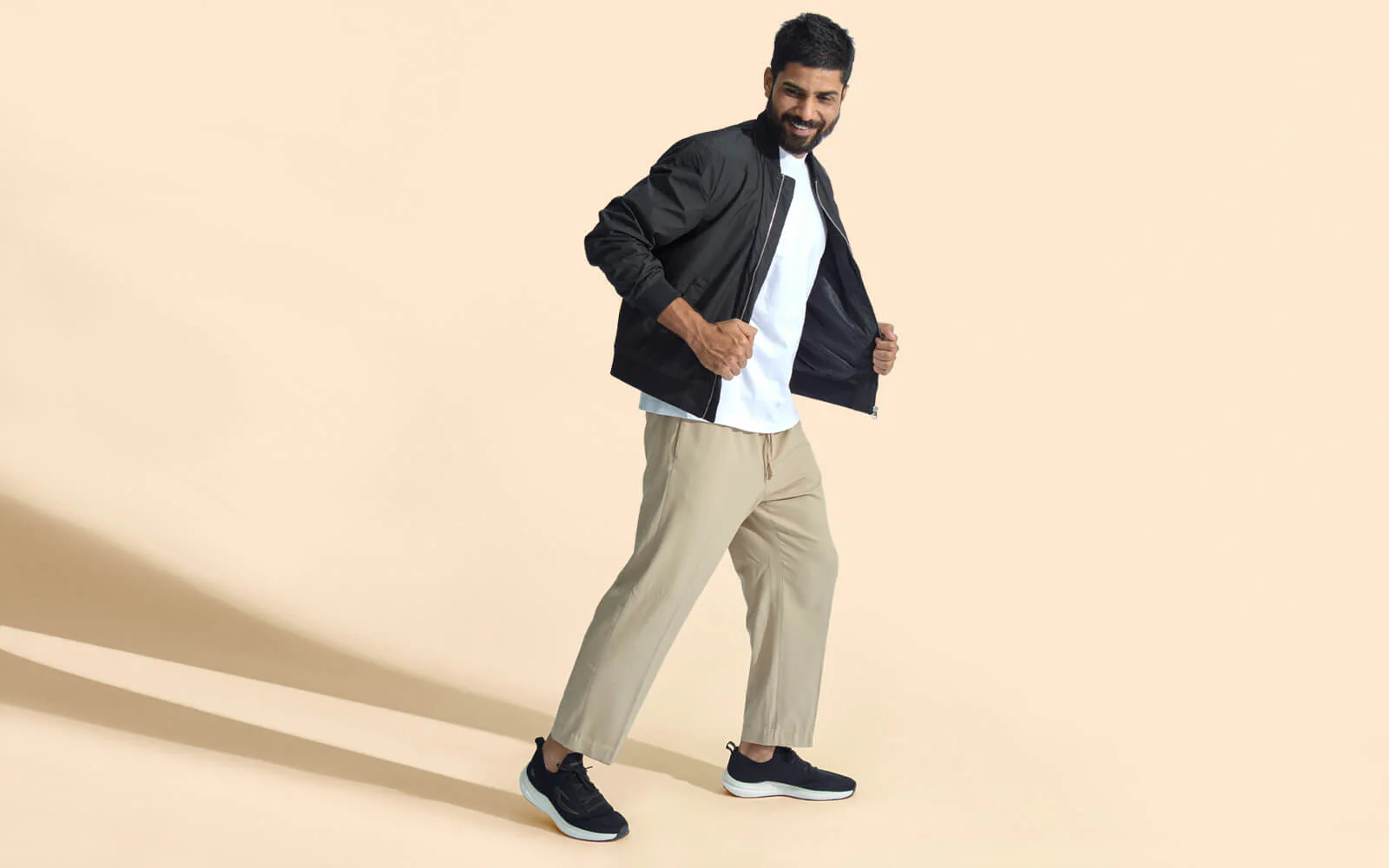 Whoosh Lite Sneakers : Black - Image 9